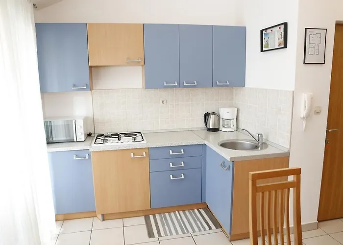 With Parking Space - Vodice, Vodice - 22383 סרימה